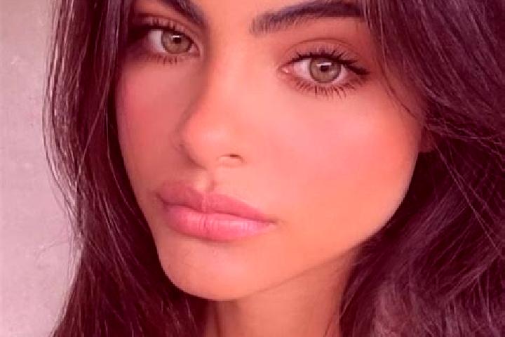 Victoria, 27, a black hazel-eyed slavic companion based in Cansancao. Offering Couples, Massage, CIM, Erotic Massage, Girlfriend Experience. Available for in...