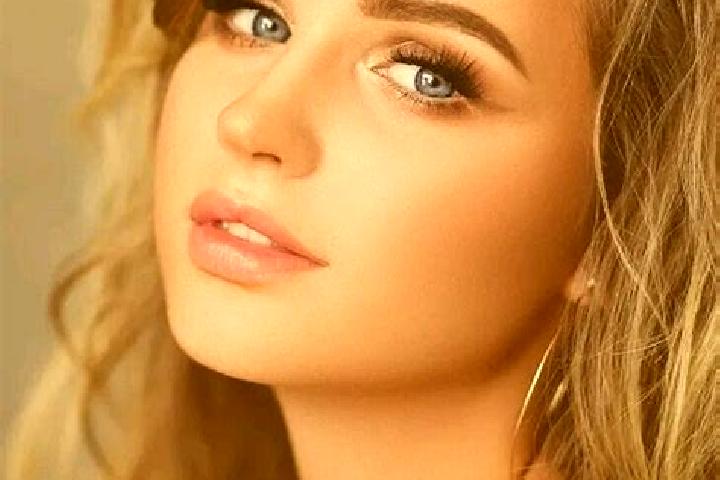 Victoria, 27, a dark blonde blue-eyed asian companion based in Treffelstein. Offering Massage, OWO, Overnight, Erotic Massage, Prostate Massage. Available fo...