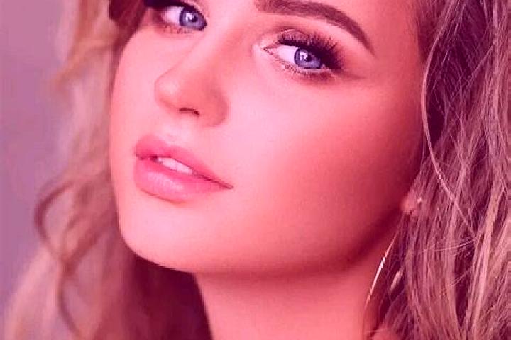 Victoria, 27, a dark blonde blue-eyed slavic companion based in Comblain-Fairon. Offering CIM, Duos, BDSM, Roleplay. Available for incall and outcall, day an...