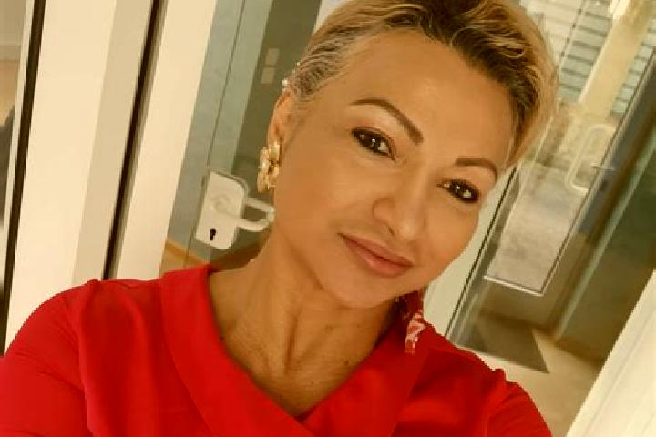 Victoria, 27 — Escort in Alsting, France