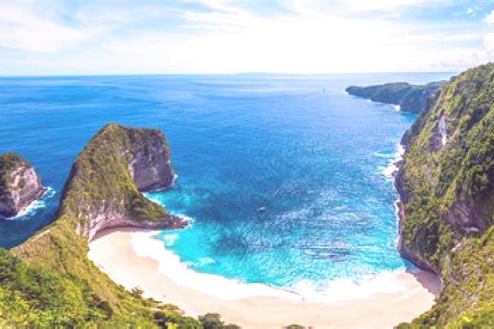 Victoria, 27 — Escort in Kedungbuntung, Indonesia