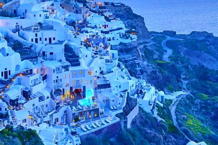 Victoria, 27 — Escort in Moschopotamos, Greece
