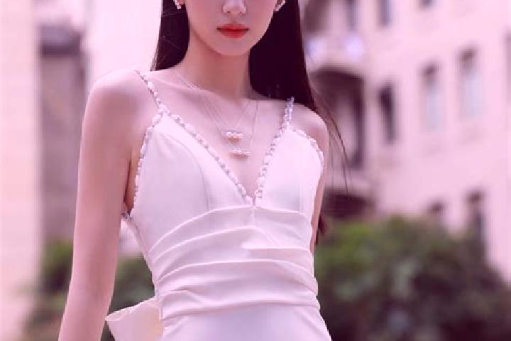 Victoria, 27 — Escort in Zhouxiang, China