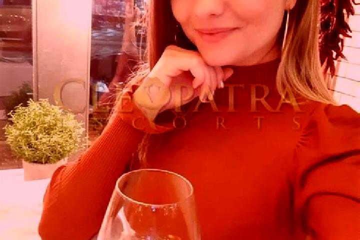 Victoria, 28, a dark blonde amber-eyed caribbean companion based in Ottersweier. Offering OWO, Party Girl, Dinner Date, Girlfriend Experience. Available for ...