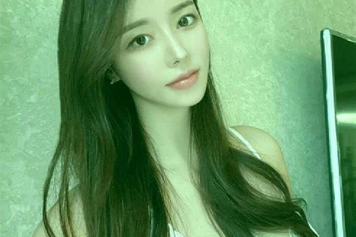 Victoria, 28 — Escort in Bagpinar, Turkey