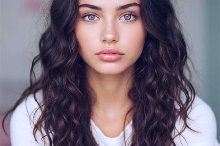 Victoria, 29, a auburn amber-eyed mediterranean companion based in Landivy. Offering Erotic Massage, CIM, Domination. Available for incall and outcall, overn...