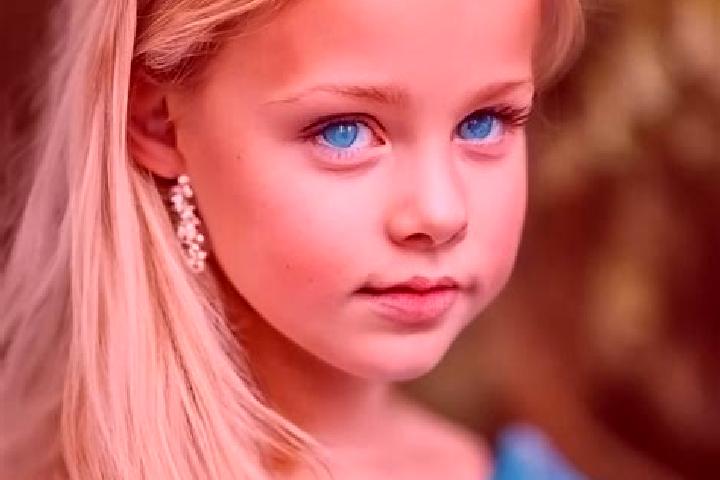 Victoria, 29, a blonde blue-eyed caucasian companion based in Benidorm. Offering Dinner Date, BDSM, Fetish. Available for incall and outcall, overnight booki...