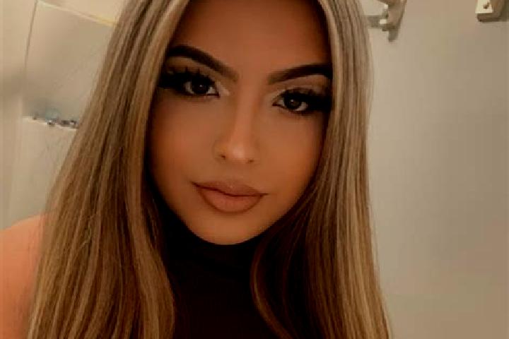 Victoria, 29, a blonde brown-eyed latina companion based in Tanque Colorado. Offering Girlfriend Experience, Deep French Kissing, BDSM, CIM. Available for in...
