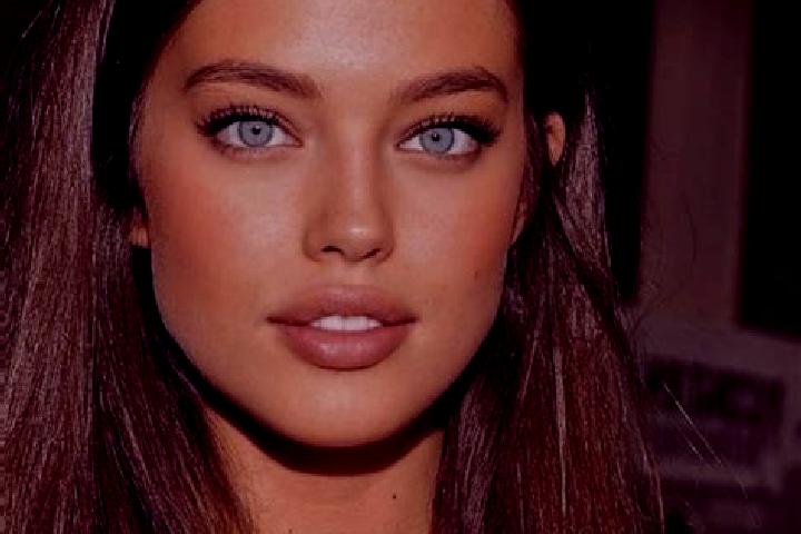 Victoria, 29, a chestnut dark-eyed mediterranean companion based in Maniakoi. Offering A-Level, Dinner Date, Girlfriend Experience, Deep French Kissing. Avai...
