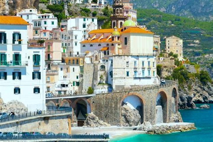 Victoria, 29 — Escort in Barbeano, Italy