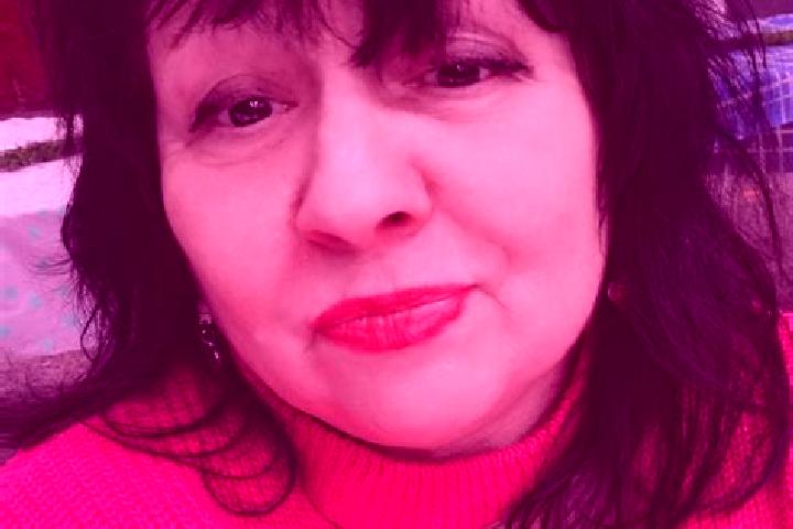 Victoria, 29 — Escort in Champdieu, France