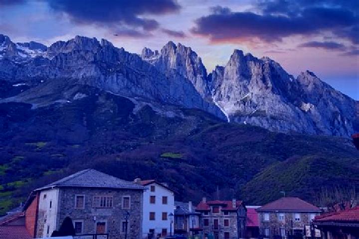 Victoria, 29 — Escort in Posada de Valdeon, Spain