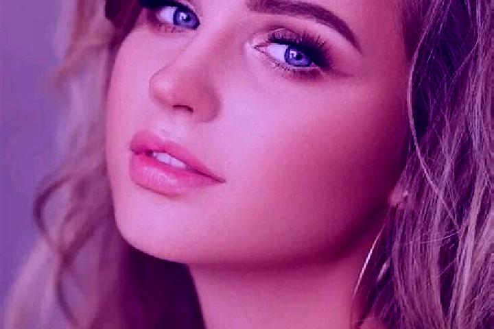 Victoria, 30, a dark blonde blue-eyed european companion based in Targu Lapus. Offering CIM, Prostate Massage. Available for incall and outcall, overnight bo...