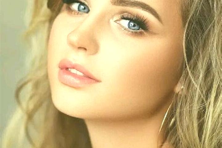 Victoria, 30, a dark blonde blue-eyed mediterranean companion based in Wat Tha Phra. Offering Striptease, Domination, Tantra, OWO, Party Girl. Available for ...