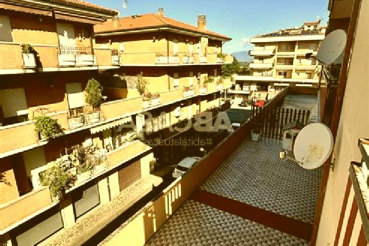 Victoria, 30 — Escort in Lariano, Italy