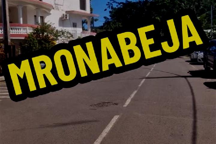 Victoria, 30 — Escort in Mronabeja, Mayotte