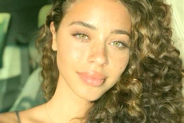 Victoria, 31, a black hazel-eyed ebony companion based in Enfidha. Offering Overnight, Travel Companion, Massage, Girlfriend Experience. Available for incall...