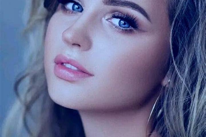 Victoria, 31, a dark blonde blue-eyed asian companion based in Melano. Offering OWO, Domination, Striptease, Overnight. Available for incall and outcall, ove...