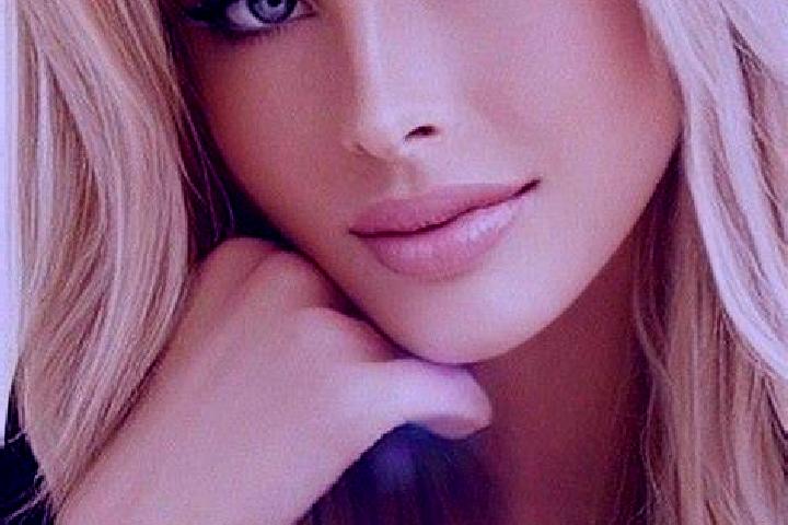 Victoria, 31, a dark blonde blue-eyed caucasian companion based in Laguna de Tabernillas (El Resbaloso). Offering Roleplay, Couples, CIM, Domination. Availab...