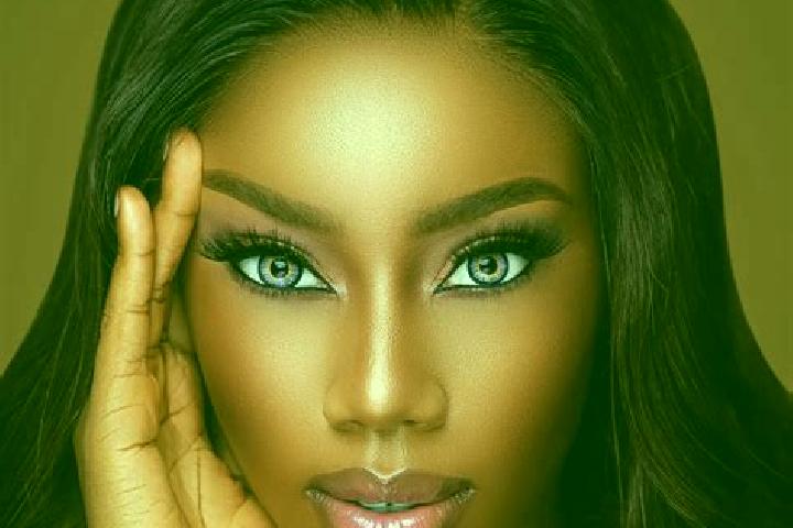 Victoria, 31, a red blue-eyed ebony companion based in White Horse. Offering Erotic Massage, Overnight, 69, BDSM. Available for incall and outcall, overnight...