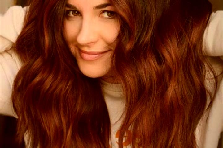 Victoria, 32, a auburn dark-eyed european companion based in Pamiatkowo. Offering Dinner Date, OWO, Girlfriend Experience, A-Level, Massage. Available for in...