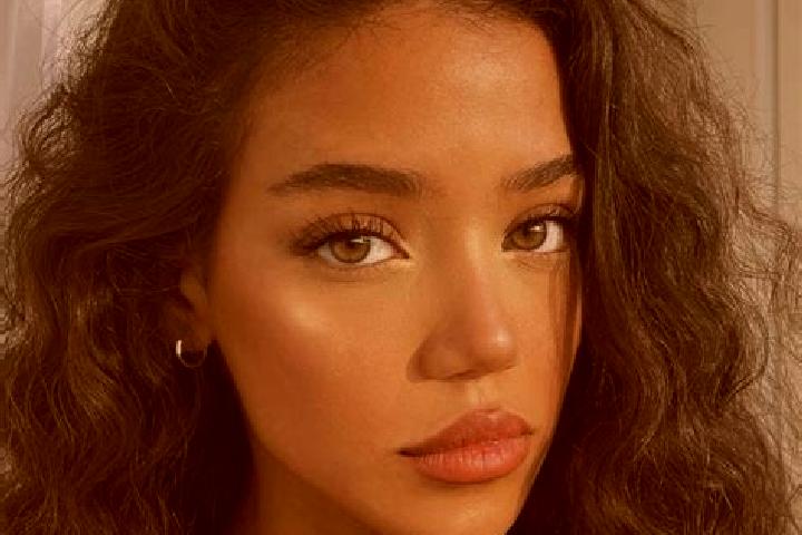 Victoria, 32, a black brown-eyed mediterranean companion based in Babakan Loak. Offering Roleplay, A-Level, Domination. Available for incall and outcall, day...