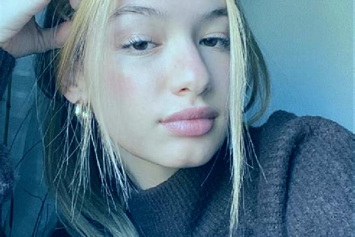 Victoria, 32, a blonde brown-eyed caucasian companion based in Antran. Offering GFE, Fetish, Deep French Kissing, Duos, Domination. Available for incall and ...