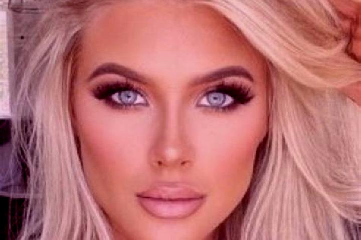 Victoria, 32, a platinum blonde brown-eyed caucasian companion based in Salter Point. Offering CIM, Tantra, Domination, Duos. Available for incall and outcal...