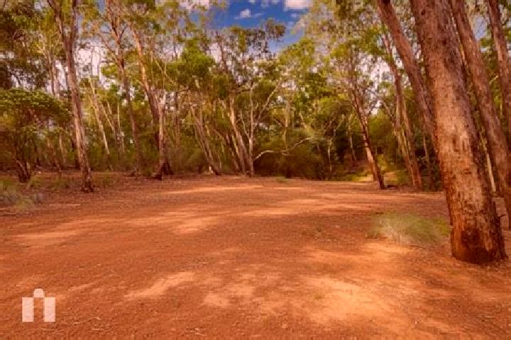 Victoria, 32 — Escort in Cottles Bridge, Australia