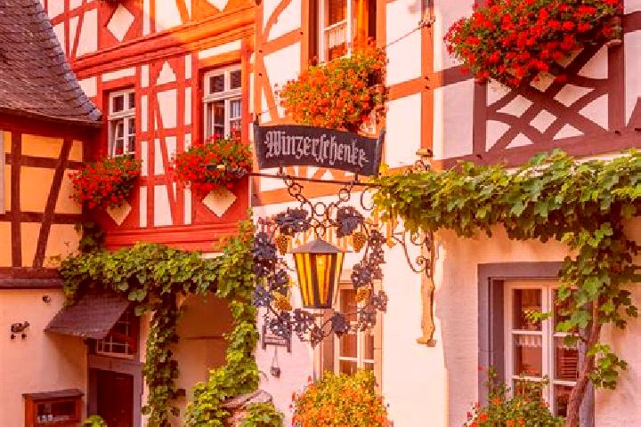 Victoria, 32 — Escort in Tommelsdorf, Germany