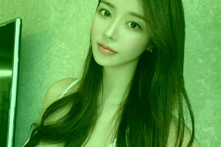 Victoria, 32 — Escort in Yaolu, China