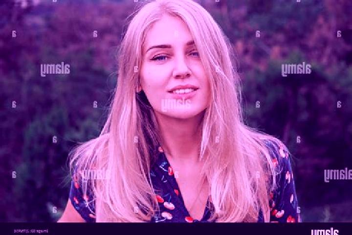 Victoria, 33, a blonde blue-eyed middle eastern companion based in Proserpio. Offering BDSM, Deep French Kissing, Prostate Massage, Dinner Date, OWO. Availab...