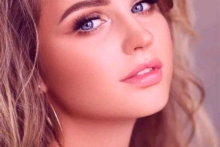 Victoria, 33, a dark blonde blue-eyed slavic companion based in El Casar. Offering Tantra, Prostate Massage, Girlfriend Experience. Available for incall and ...