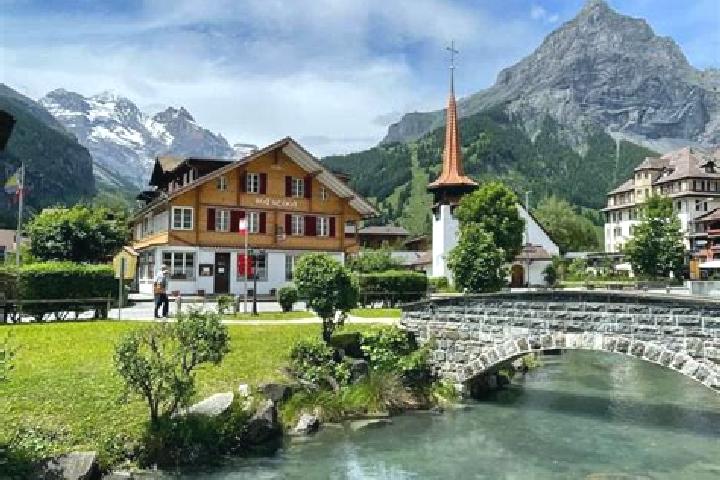 Victoria, 33 — Escort in Kandersteg, Switzerland