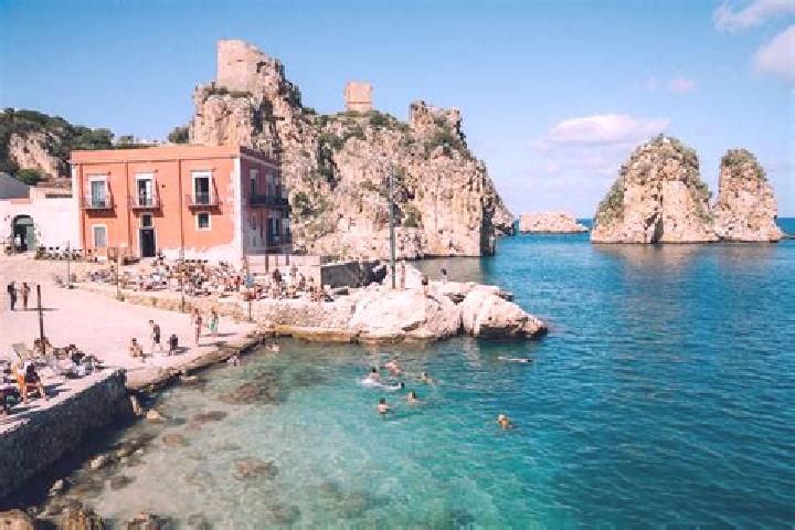 Victoria, 33 — Escort in Scopello, Italy