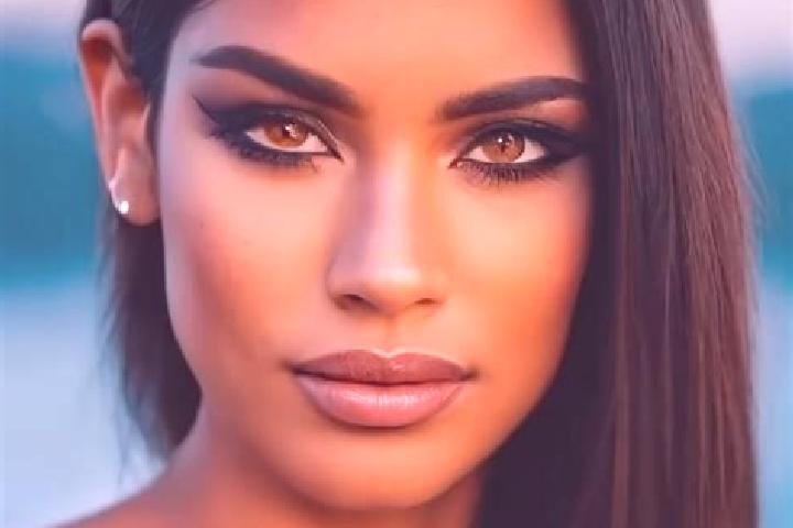 Victoria, 34, a dark blonde brown-eyed latina companion based in Hertnik. Offering A-Level, Duos, Party Girl, Dinner Date, Roleplay. Available for incall and...