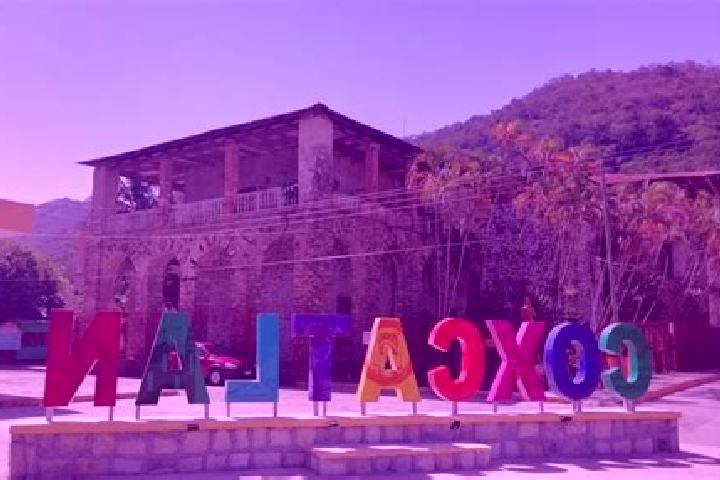 Victoria, 34 — Escort in Tazaquil, Mexico