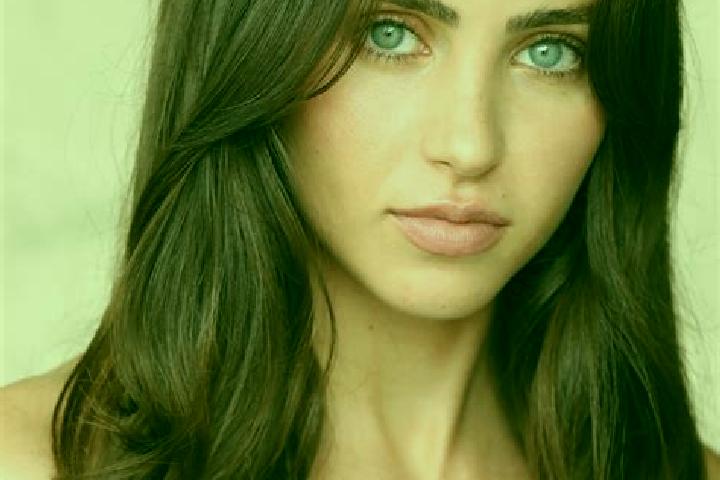 Victoria, 35, a brunette brown-eyed mixed companion based in Turus. Offering CIM, Fetish, Massage. Available for incall and outcall, day and evening dates.