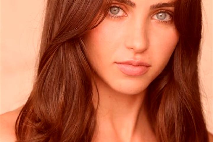 Victoria, 35, a brunette dark-eyed caucasian companion based in Lido Beach. Offering Dinner Date, Girlfriend Experience, Party Girl, Overnight. Available for...