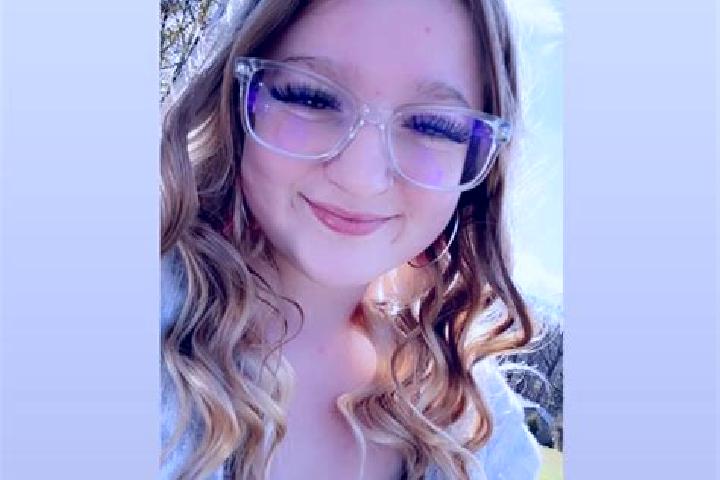 Victoria, 35 — Escort in Belington, United States