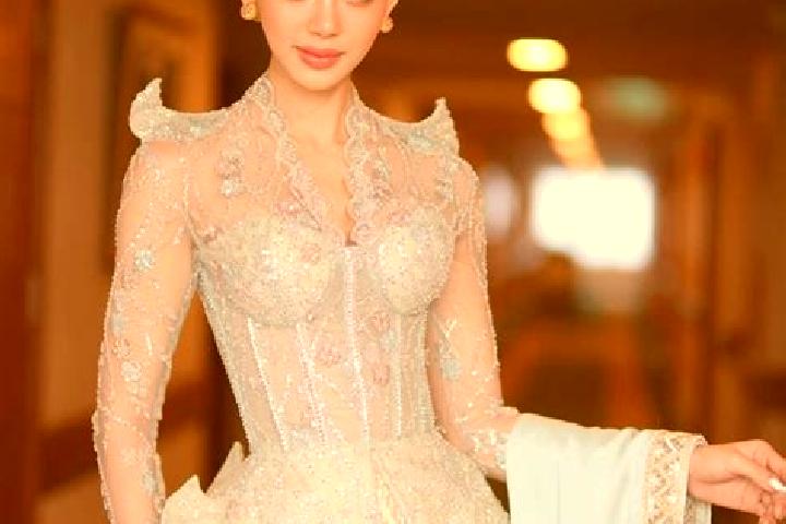 Victoria, 35 — Escort in Dellok, Myanmar