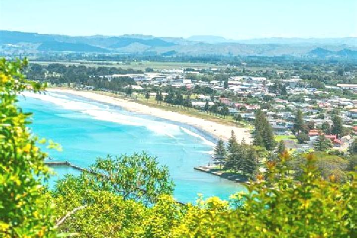 Victoria, 35 — Escort in Kaiti, New Zealand