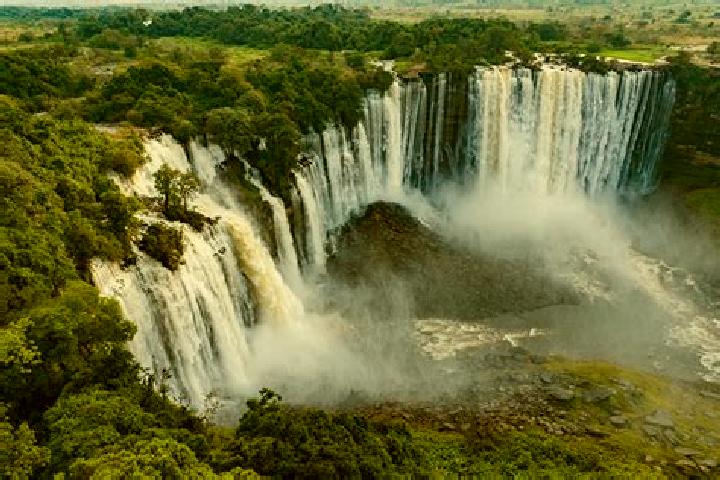 Victoria, 35 — Escort in Samba Lucala, Angola