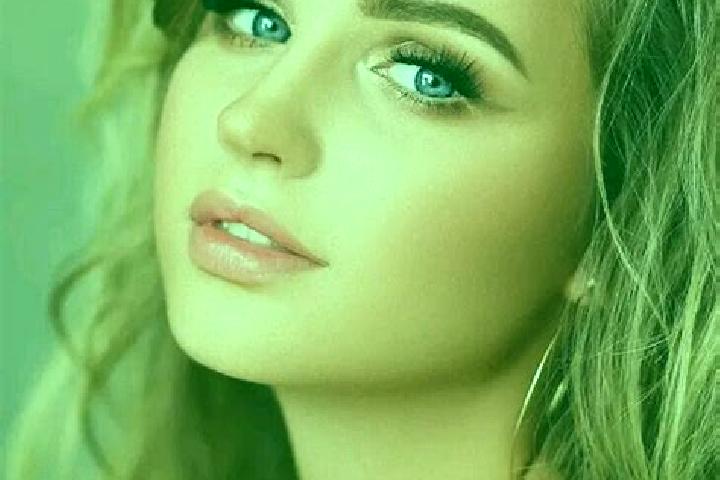 Victoria, 36, a dark blonde blue-eyed caribbean companion based in El Rosario. Offering GFE, Prostate Massage, Girlfriend Experience, Roleplay. Available for...