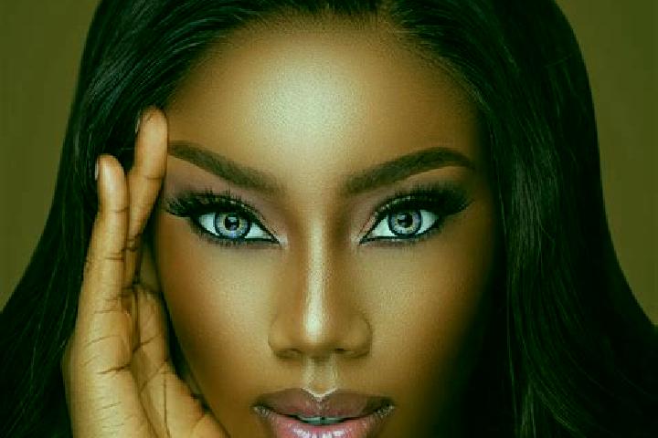 Victoria, 36, a red blue-eyed ebony companion based in Coamo. Offering BDSM, Dinner Date, 69, Overnight. Available for incall and outcall, day and evening da...