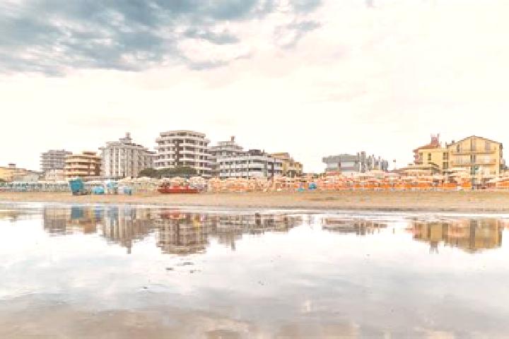 Victoria, 36 — Escort in Bellaria-Igea Marina, Italy