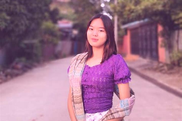 Victoria, 36 — Escort in Hpakan, Myanmar
