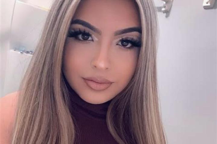 Victoria, 37, a blonde brown-eyed latina companion based in Aurelio Manrique. Offering Dinner Date, Domination, Prostate Massage, Striptease. Available for i...