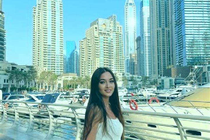 Victoria, 37 — Escort in Alamadi, India