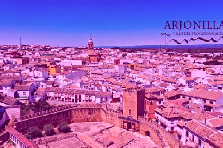 Victoria, 37 — Escort in Arroyo del Ojanco, Spain